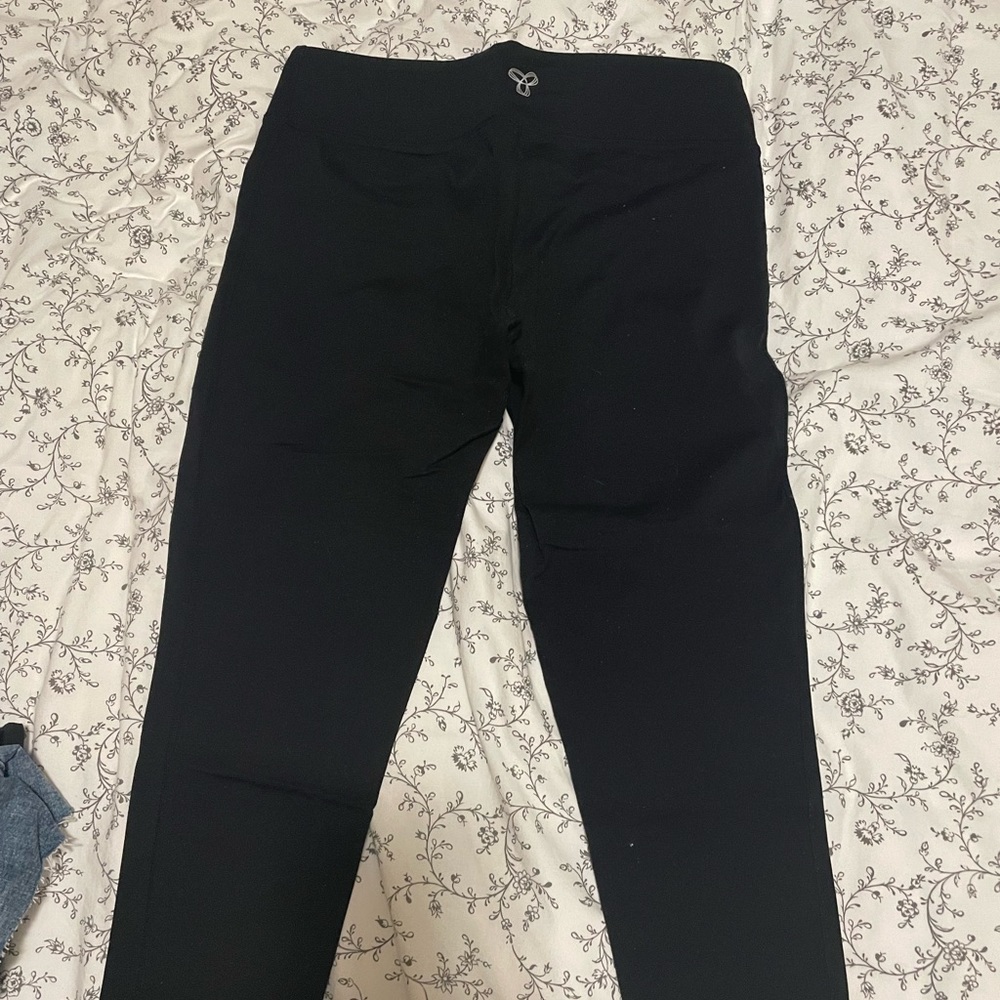 TNA cropped leggings
